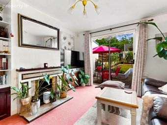 39 Palmer Park, Rathfarnham, Dublin 16 - Image 2