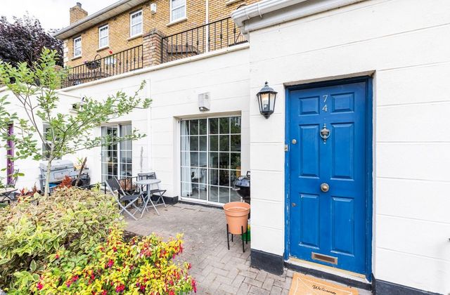 Bridge Water Quay, Conyngham Road, Islandbridge, Dublin 8 - Click to view photos