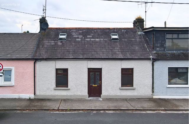 17 Old Cork Road, Midleton, Midleton, Co. Cork - Click to view photos