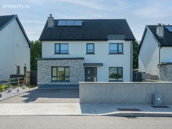 8 Glenn Rua, Courtbrack, Blarney, Co. Cork - Image 5
