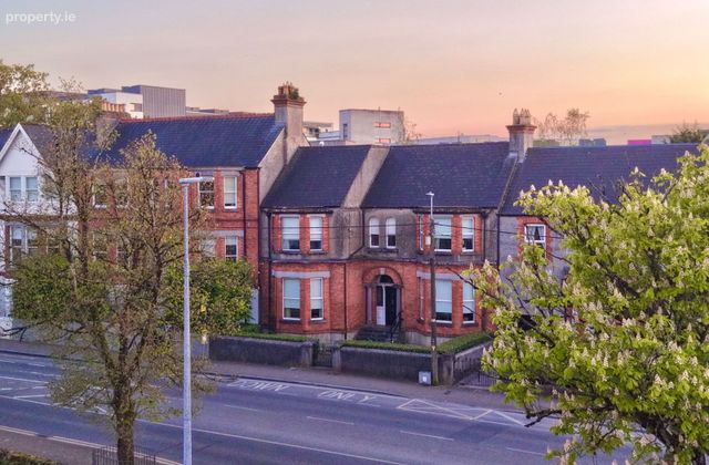 Garden Vale, Athlone, Athlone, Co. Westmeath - Click to view photos