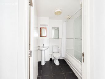 Apartment 28, Liberty View, St. James Gate, Dublin 8 - Image 4