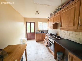 4 Maryville, Bank Place, Cashel, Co. Tipperary - Image 2