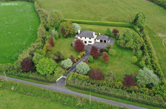 Ballycarnan, Abbeyleix Road, Portlaoise, Co. Laois - Click to view photos