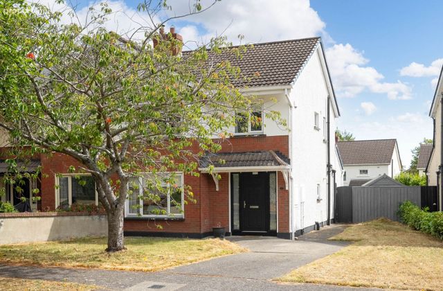 7 Glencairn Heath, The Gallops, Leopardstown, Dublin 18 - Click to view photos
