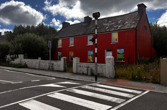 Main Street, Annascaul, Anascaul, Co. Kerry - Click to view photos