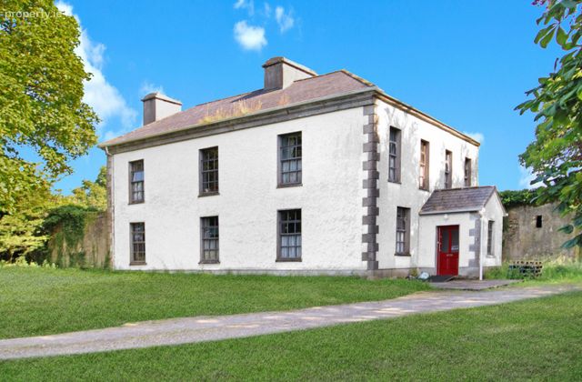Dublin Road, Loughrea, Co. Galway - Click to view photos
