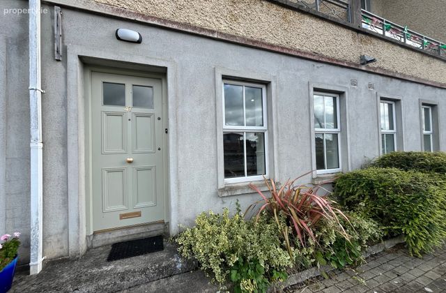 47 Ridgepool Village, Ballina, Co Mayo, Ballina, Co. Mayo - Click to view photos