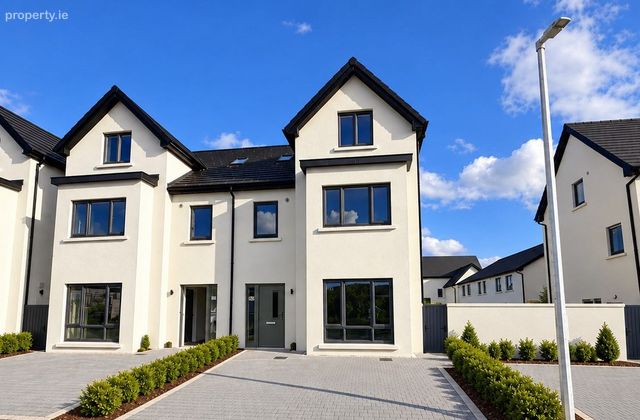 Munfine Park, Blessington, Co. Wicklow - Click to view photos