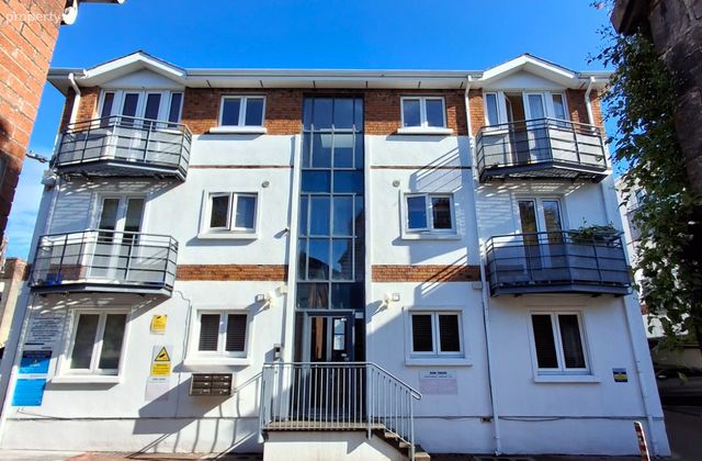 Bank Place Apartments, Bindon Lane, Ennis, Co. Clare - Click to view photos