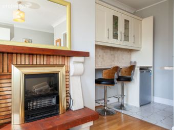 19 Shelbourne Village, Ringsend Road, Dublin 4 - Image 5
