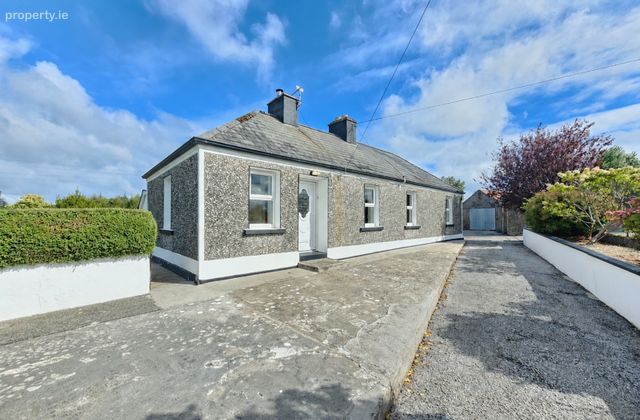 Liscullane, Tulla, Ennis, Co Clare, Tulla, Co. Clare - Click to view photos