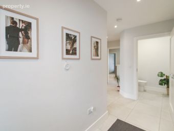 40 An Inse Ghlas, Oranmore, Co. Galway - Image 3