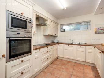 Apartment 1, Gilford Pines, Sandymount, Dublin 4 - Image 4