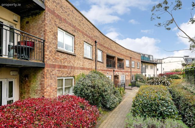 30 Carrigmore Crescent, Citywest, Co. Dublin, Citywest, Co. Dublin - Click to view photos