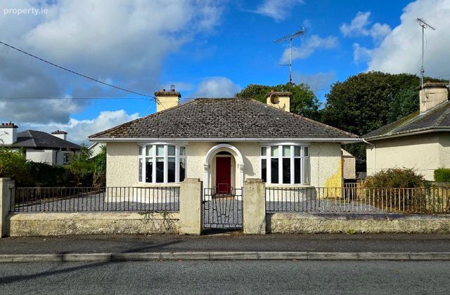 3 Stoney Road, Oldcastle, Co. Meath - Click to view photos