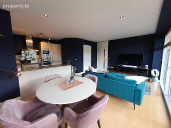 Castle Way, Christchurch, Dublin 8 - Image 2