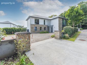 7 Ross Allta, Rosshill Road, Galway City, Murroogh, Co. Galway - Image 2