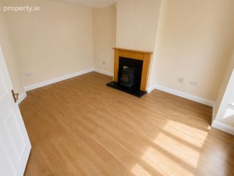 8 The Avenue, Bellfield, Ferrybank, Kilkenny, Co. Kilkenny - Image 2
