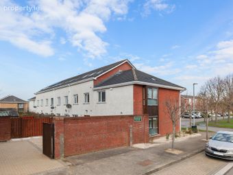 74 Fernleigh Drive, Castleknock, Dublin 15, Castleknock, Dublin 15 - Image 2