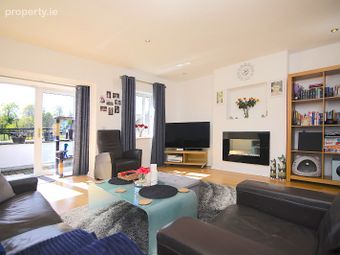83 Latchford Close, Castaheany, Clonee, Dublin 15 - Image 4