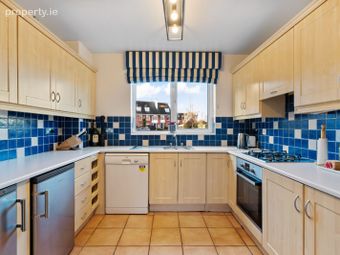 16 Douglas Close, Douglas, Co. Cork - Image 2