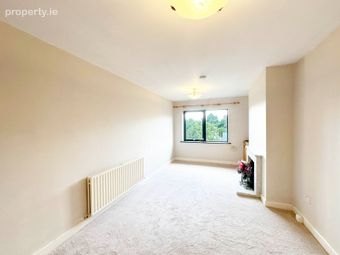 35 The Sycamores, Stradbrook Hill, Blackrock, Co. Dublin - Image 4