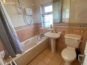 11 Skibbereen Lawn, Lismore Lawn, Waterford City Centre, Co. Waterford - Image 2