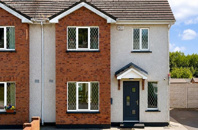 4 Daneshill, Monksland, Athlone, Co. Roscommon - Click to view photos