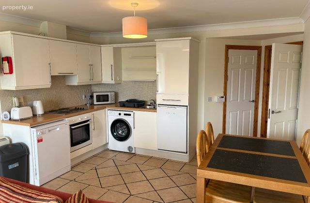Tralee Marina Apartment, The Marina, Tralee, Co. Kerry - Click to view photos
