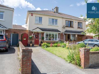 13 Temple View Downs, Clarehall, Dublin 13 - Image 2