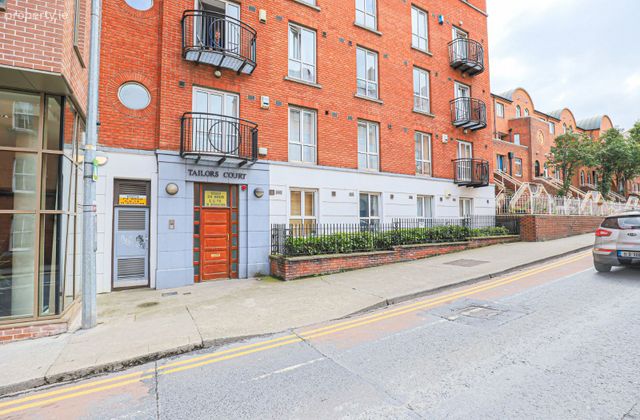 Apartment 7, Tailors Court, Christchurch, Dublin 8 - Click to view photos