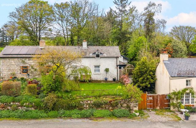 Wellwood Cottage, Kilquiggan, Coolkenno, Co. Carlow, Ballyconnell, Co. Wicklow - Click to view photos