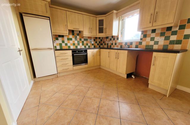 Duplex Apartment Frenchpark, Oranmore, Co. Galway - Click to view photos