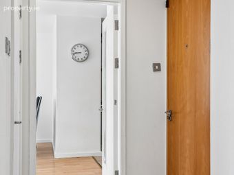 4 Merton Hall, Mount St. Anne's, Milltown, Milltown, Dublin 6 - Image 3