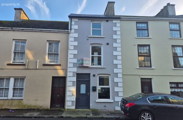 Moore Street, Kilrush, Kilrush, Co. Clare - Click to view photos