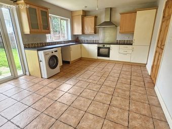 11 Chancery Park Lawn, Chancery Park, Tullamore, Co. Offaly - Image 4