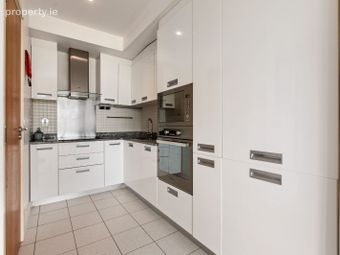 Apartment 45, Weavers Hall, Levmoss Park, Leopardstown, Dublin 18 - Image 2
