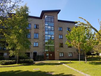 35 The Bridge, Shankill, Dublin 18