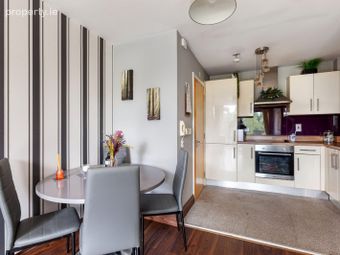 12 Parkview Green, Finglas, Dublin 11, Finglas, Dublin 11 - Image 4