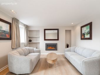 Apt, Shelbourne Court, Shelbourne Lane, Ballsbridge, Dublin 4