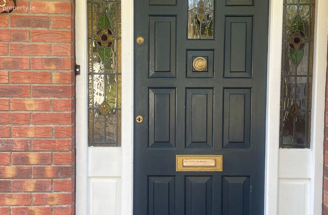 28 Ashpark Court, Lucan, Lucan, Co. Dublin - Click to view photos