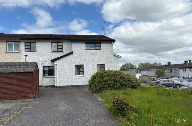 6 Riverdale Court, Castlebar, Castlebar, Co. Mayo - Click to view photos