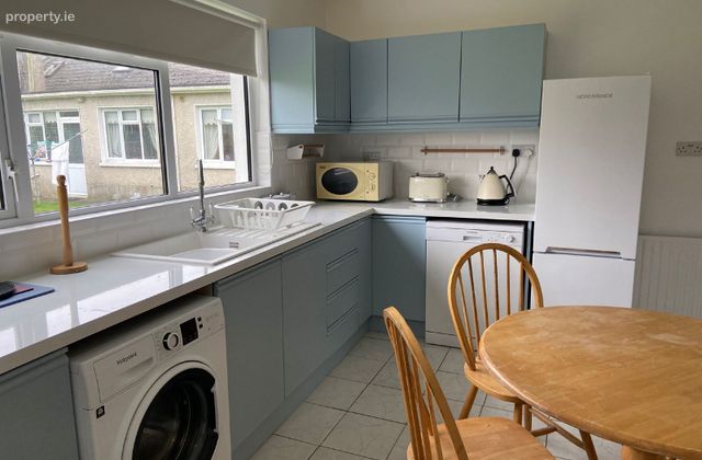 Blackwater, Ardnacrusha, Co. Clare, Parteen, Co. Clare - Click to view photos