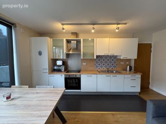 Apartment 3, 70 Leeson Close, Dublin 2 - Image 3