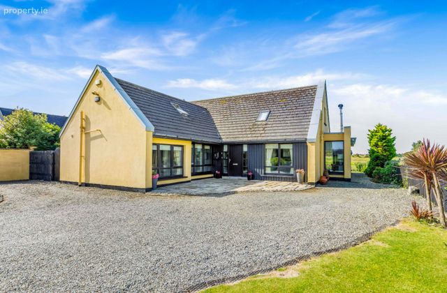 8 The Links, Seapoint, Termonfeckin, Baltray, Co. Louth - Click to view photos