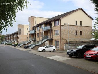 4 Belarmine Place, Stepaside, Dublin 18 - Image 2
