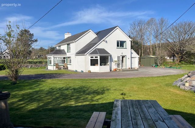 Cooradarrigan, Schull, Co. Cork - Click to view photos
