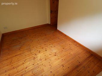 15 Oak Grove, Kingscourt, Kingscourt, Co. Cavan - Image 2