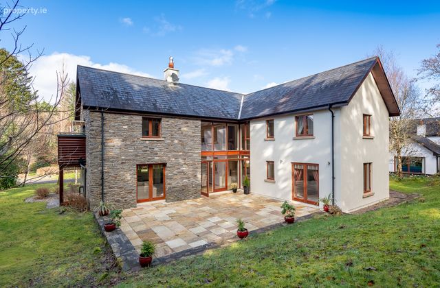 An D&uacute;n House, 6 Mountain View, Sheen Falls Country Club, Kenmare, Co Kerry, Kenmare, Co. Kerry - Click to view photos